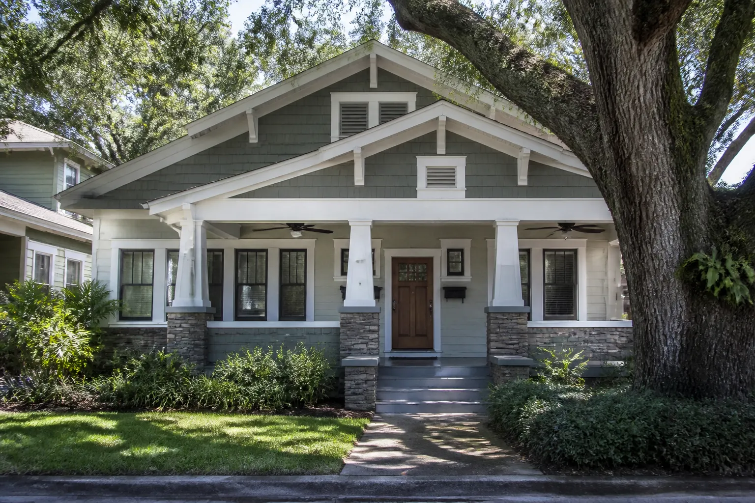 South Tampa bungalow with a live oak