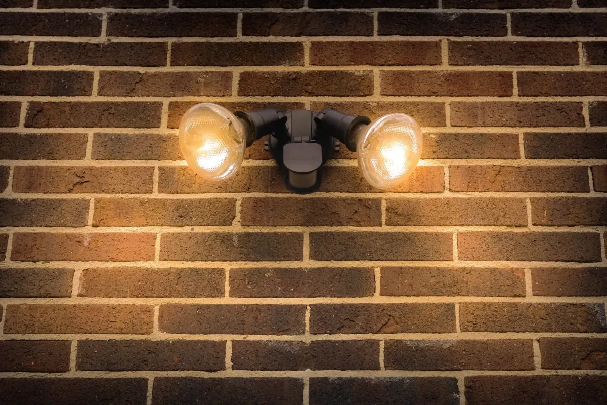 The Benefits of Motion-Activated Outdoor Lighting